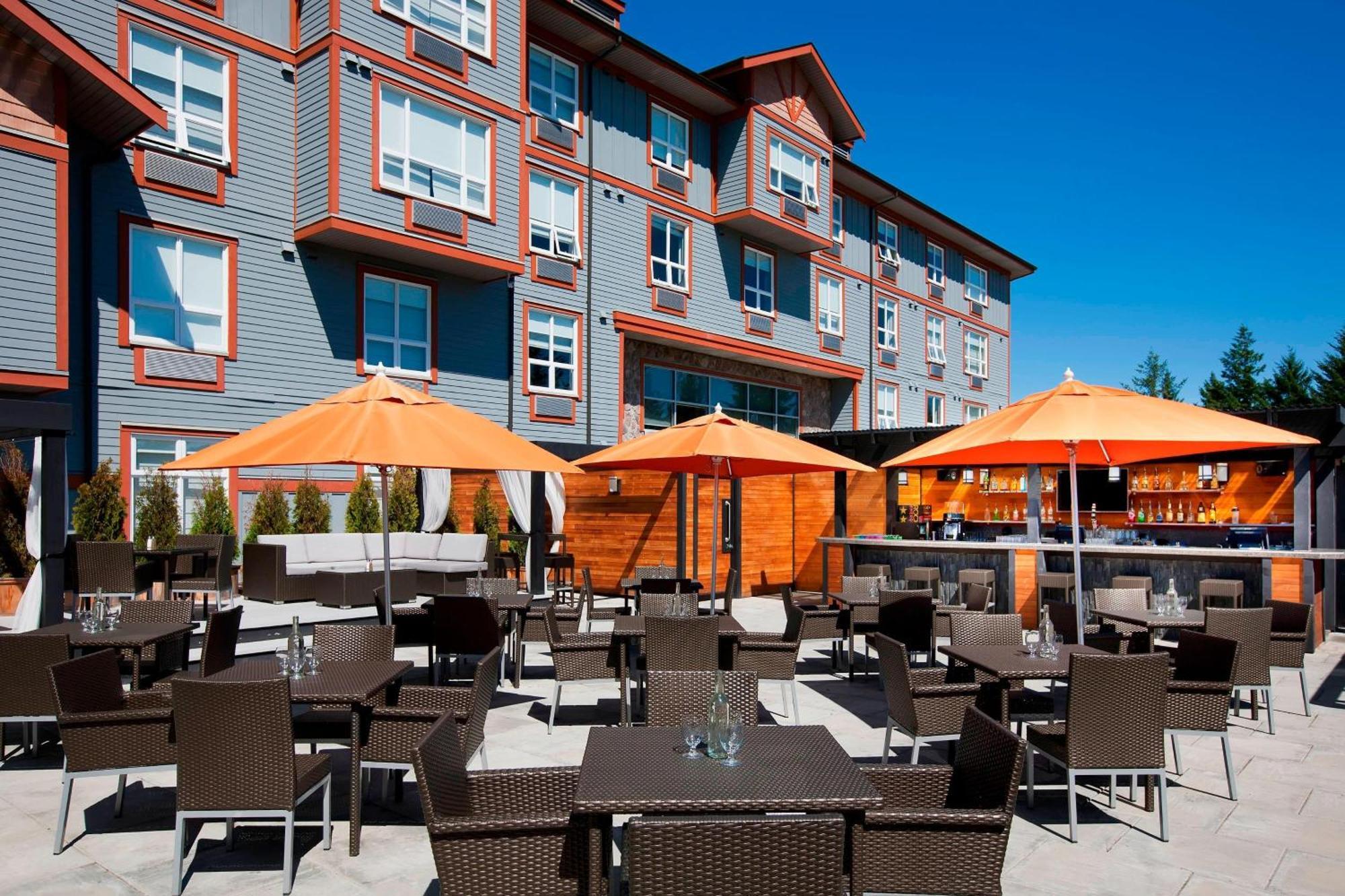 Four Points By Sheraton Victoria Gateway Langford Exterior photo